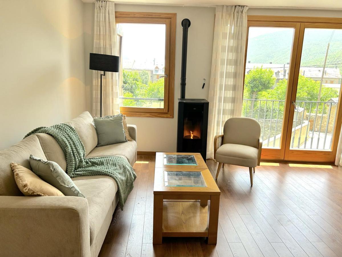 Apartament Al Centre D'Esterri Amb Vistes Uniques By Rural D'Aneu إيستيري دانو المظهر الخارجي الصورة